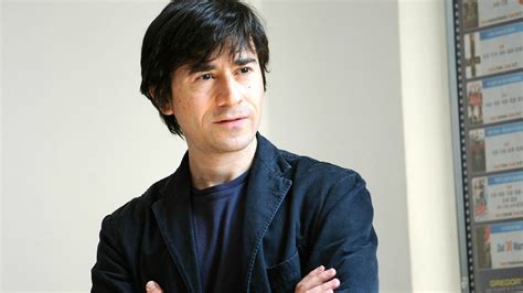 Compagna e figlia ricoverate per covid. Luigi Lo Cascio biografia: chi è, età, altezza, peso ...