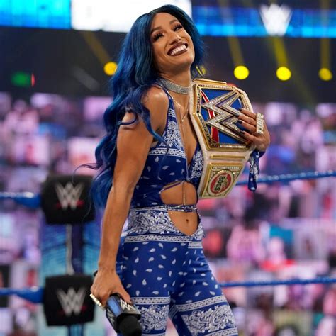 Photos Don T Miss These Images From The Final SmackDown Before Survivor Series Sasha Banks