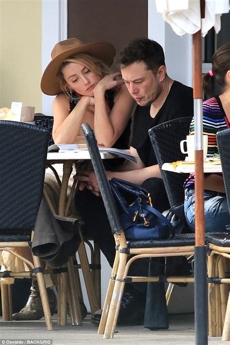 Apparently, amber had met the tesla billionaire several years ago and he perhaps became infatuated with her. Amber Heard and Elon Musk reunite at breakfast haunt in LA ...