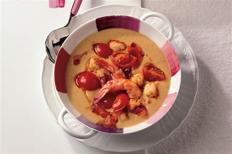 La prima stagione della versione italiana del programma televisivo masterchef italia è stata trasmessa dal 21 settembre al 7 dicembre 2011 su cielo, inoltre il 21 e il 28 dicembre sono state mandate in onda due speciali puntate dedicate ai retroscena e ai commenti dei protagonisti. Cicerchia: le ricette - La Cucina Italiana