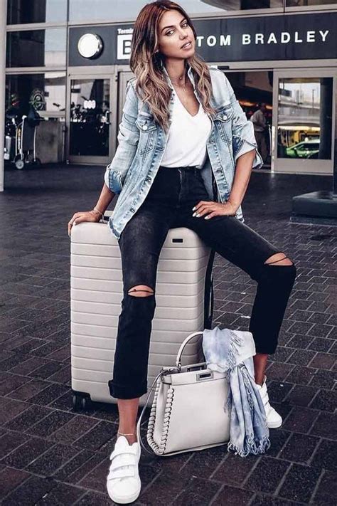 44 Classic And Casual Airport Outfit Ideas Addicfashion Airplane