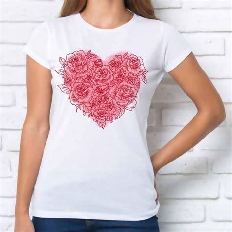 Camiseta Para Mujer Estampada Con Corazón Y Rosas