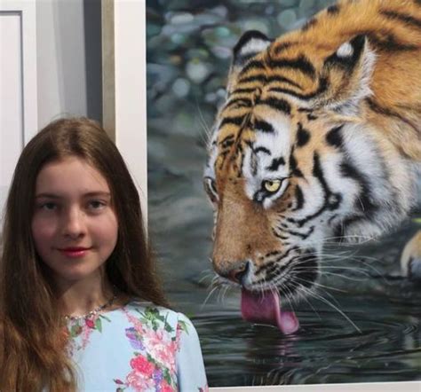 Who Is Isabella Brazhnikova The Tiktok Famous Artist Is Only 12 Years Old