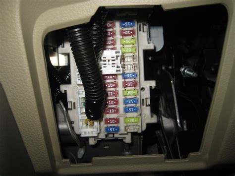 Nissan Murano Electrical Fuse Replacement Guide