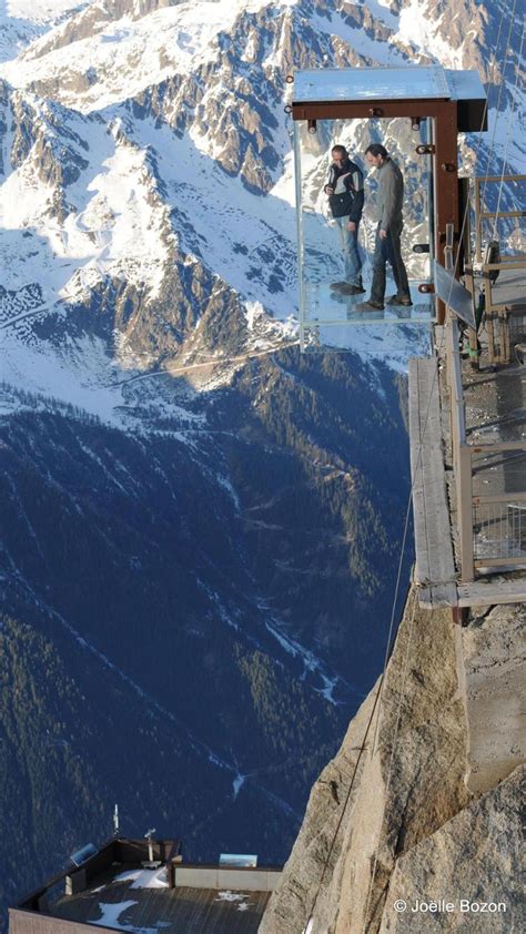 Höchster Skywalk In Europa Am Gipfel Des Aiguille Du Midi 3842 Meter