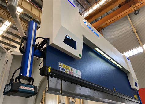 Accurl 3100 X 135t Euro Pro 6 Axis Cnc Press Brake With New Standard