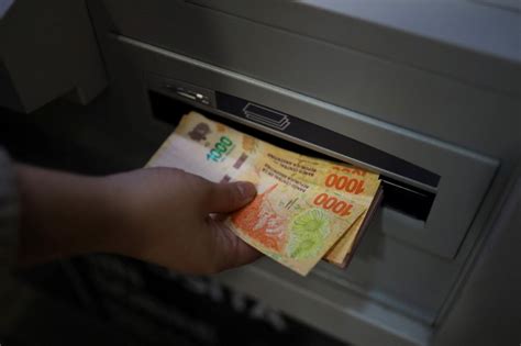 Feriado Bancario Qué Pasa Con Los Cheques Con Fecha De Hoy Vencimientos De Tarjeta Pagos De