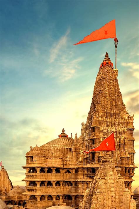 Dwarka Is One Of The Holy Cities Of Gujarat According To The Hindu