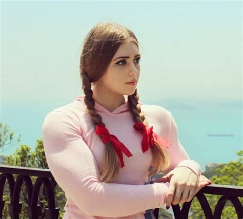 Meet 18 Year Old Russian Muscle Barbie Julia Vins Holy Sh T Best Of Tumblr Muscle Girls