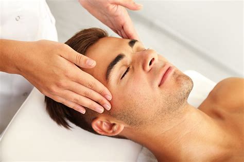 Reiki Massage Near Burlington Ma Insideout Health And Wellness