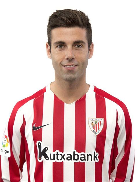 Markel Susaeta Athletic Bilbao 2016 | Athletic clubs, Athletic, Sports jersey