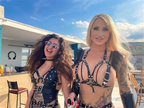 Tw Pornstars Calea Toxic Official Twitter My Last Picture From Greece Enjoing Sun With