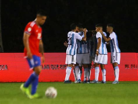 el provocador festejo del presidente de la afa tras la goleada de argentina ante chile en el