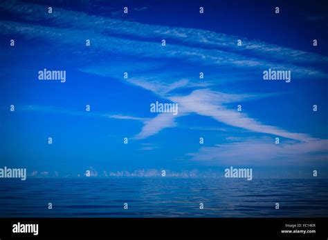 Beautiful Seascape Evening Sea Horizon And Sky Stock Photo Alamy