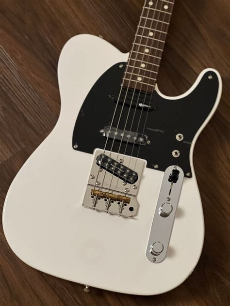 Fender Japan Miyavi Telecaster With Rosewood Fb In Arctic White