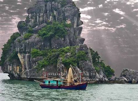 Halong Bay Vietnam World Beautiful Places