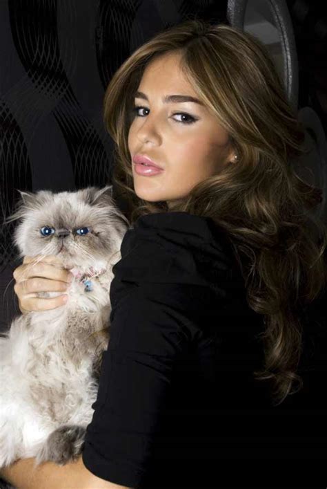 10 Things To Know Before Dating A Cat Lady