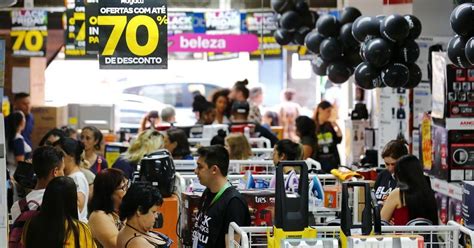 Consumidores Lotam Lojas Do Centro Da Capital E De Shoppings Para Aproveitar Promoções Gzh