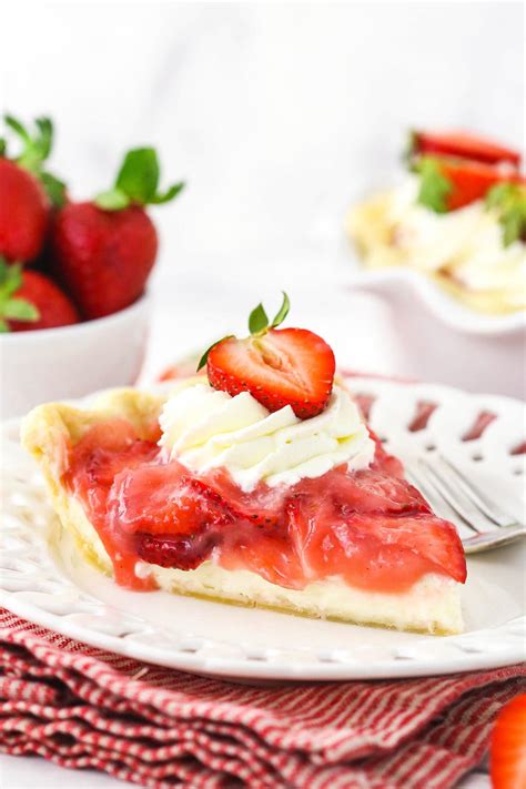 Easy Strawberry Cream Pie Recipe Life Love And Sugar