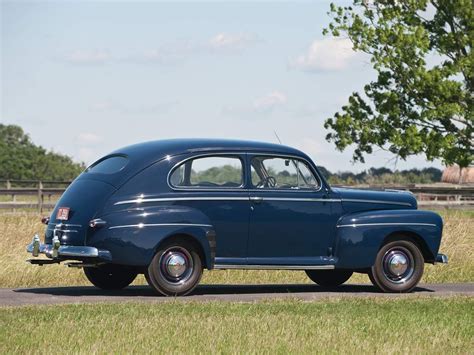 1946 Ford V 8 Super Deluxe Tudor Sedan Nostalgie