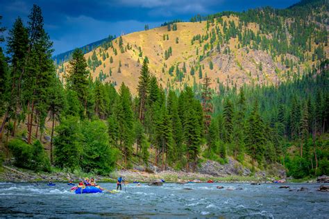Rafting And Paddling Vacations On The Main Salmon River Idaho