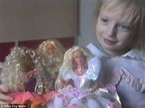 俄罗斯真人芭比天使面孔魔鬼身材从小被父母圈养当活娃娃 6park