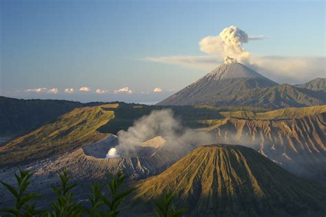 Le Volcan Bromo De Java En Indonésie