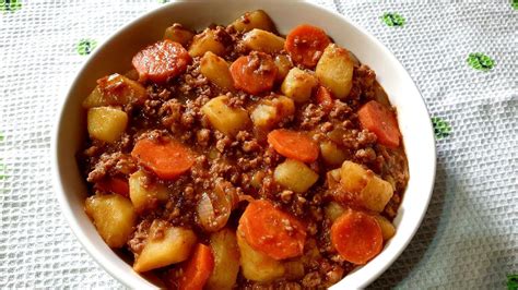 Carrots And Potatoes With Minced Meat Minced Beef Stew Recipe Mince Curry With Potatoes Youtube