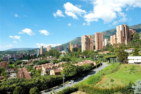 Comunas De Medellín Conoce Los Mejores Barrios Para Vivir La Haus
