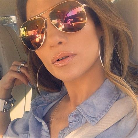 ♥️ Pinterest Deborahpraha ♥️ Jennifer Lopez Pink Mirrored Sunglasses