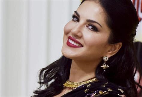 Stand Up Comedy Scarier Than Falling During A Fashion Show Sunny Leone