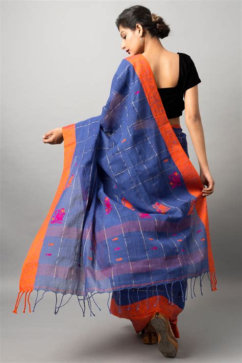 Khadi Cotton Sari Stunning Swan And Fish Motif On The Body And Border