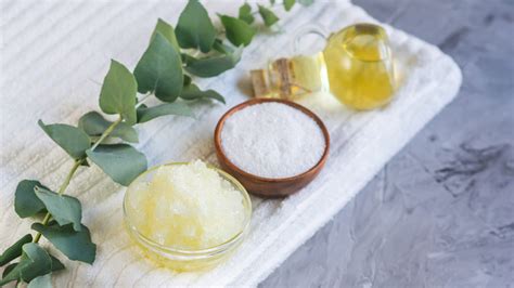 Natural And Gentle Home Remedies For Razor Bumps