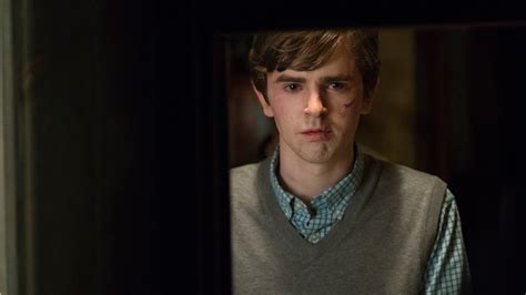 Bates Motel Series Finale Freddie Highmore On Normans Tragic Fate