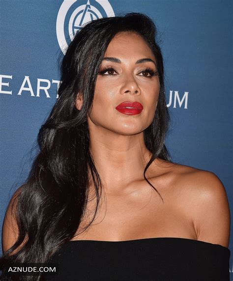Nicole Scherzinger Sexy In An Elegant Black Dress At The Art Of Elysiums 12th Annual
