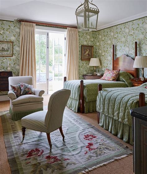 Green Floral Bedroom Decor Inspiration