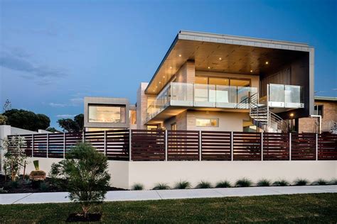 Pin modern house idea on outdoor in 2019 house with. Modern balcony railing design exterior exterior modern ...
