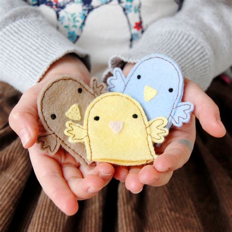 Make Your Own Bird Finger Puppets Craft Kit Clara And Macy
