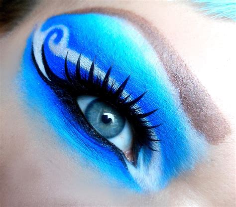 Eyeshadow how to put on. Some Swirls Eye Makeup :) · How To Create A Dramatic Eye ...