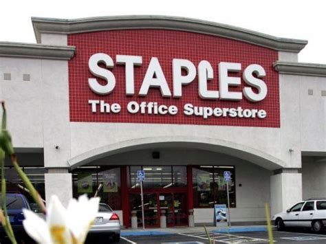 Local business · chicago, il, united states. Staples Closing 70 Stores; No Word On Illinois Locations ...