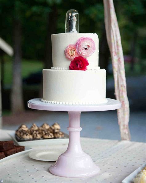 36 Of The Best Wedding Cake Toppers Martha Stewart Weddings