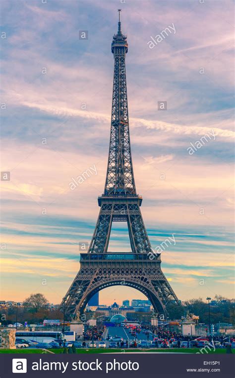 It is named after the engineer gustave eiffel, whose company designed and built the tower. Eiffelturm, La Tour Eiffel, im Winter Suset in Paris ...