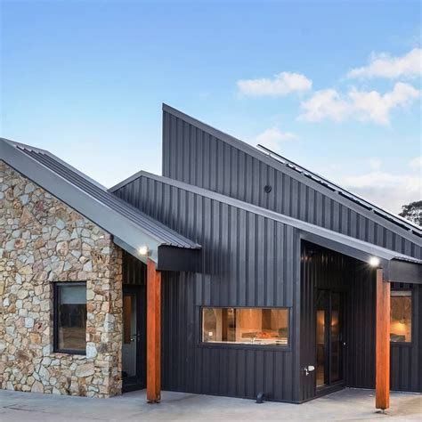 Colorbond Steel On Instagram Blackout House An Alpine Holiday