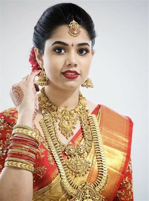 Pin By Arunachalam On Sarees Design Hair Style On Saree Bridal Hairdo Bridal Jewellery Indian