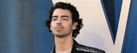 Joe Jonas Opens Up About His Use Of Xeomin To Combat Aging Cosmetic Town