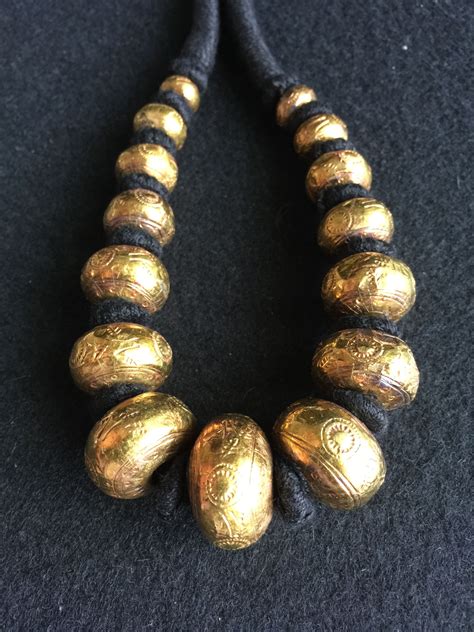 Ancient beads from India | Ancient jewelry, Gold jewelry fashion