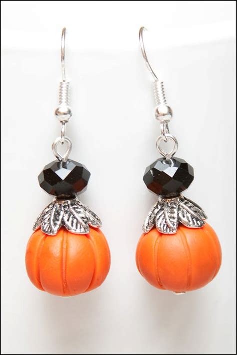 No Frill Reviews and Giveaways!: Fall Pumpkin Earrings Giveaway and More!