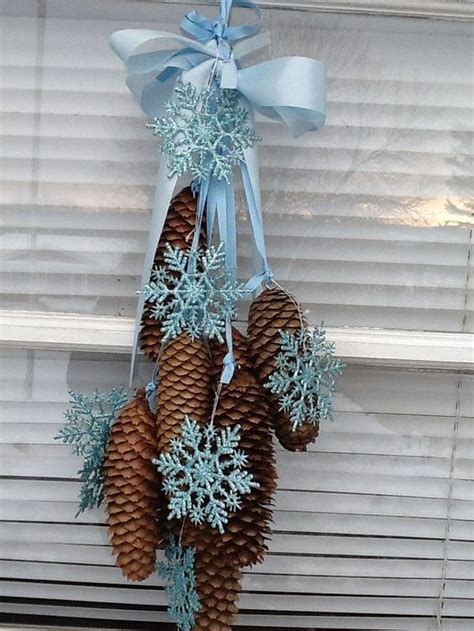 30 Christmas Pine Cone Decorations