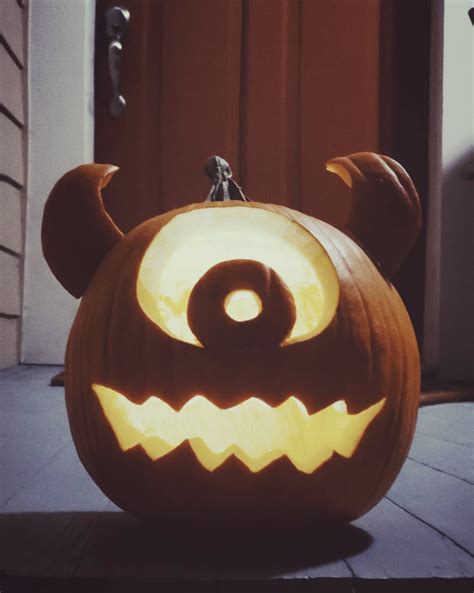 Cool And Easy Pumpkin Carving Ideas