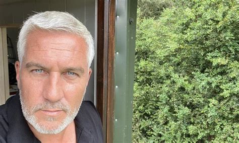great british baking show s paul hollywood gives sneak peek inside impressive garden at english home
